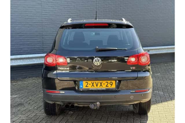 Volkswagen Tiguan (2008) thumbnail 6
