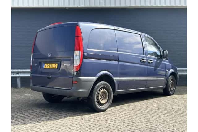 Mercedes-Benz Vito (2007) thumbnail 2