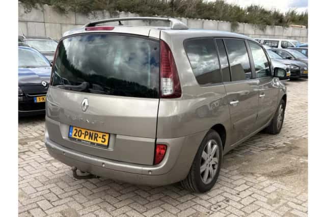 Renault Grand Espace (2011) thumbnail 2