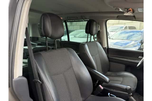 Renault Grand Espace (2011) thumbnail 4