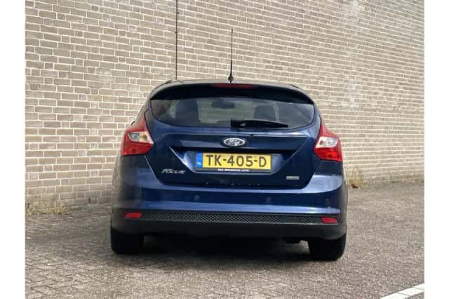 Ford Focus (2012) thumbnail 6