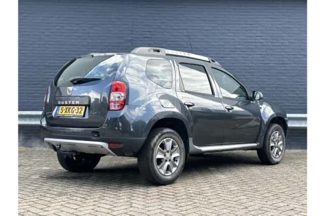 Dacia Duster (2014) thumbnail 2