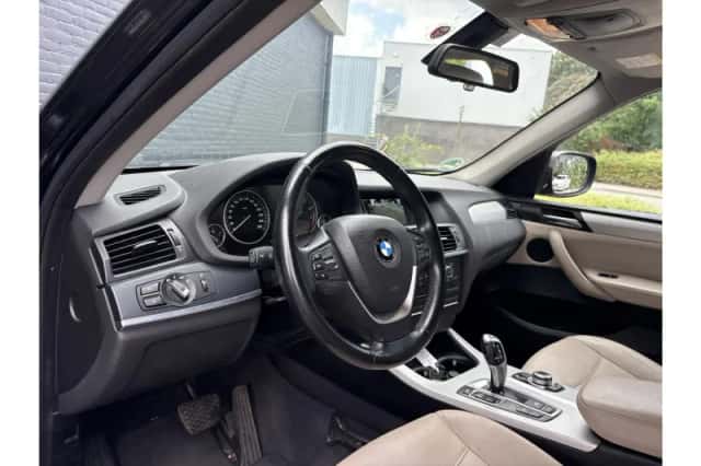 BMW X3 (2013) thumbnail 3