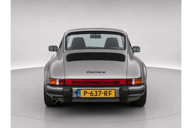 Porsche 911 (1986) thumbnail 4