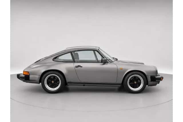 Porsche 911 (1986) thumbnail 5