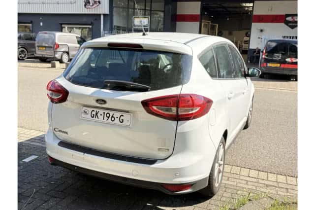 Ford C-Max (2015) thumbnail 5