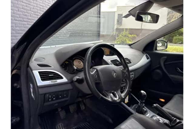 Renault Mégane (2013) thumbnail 3