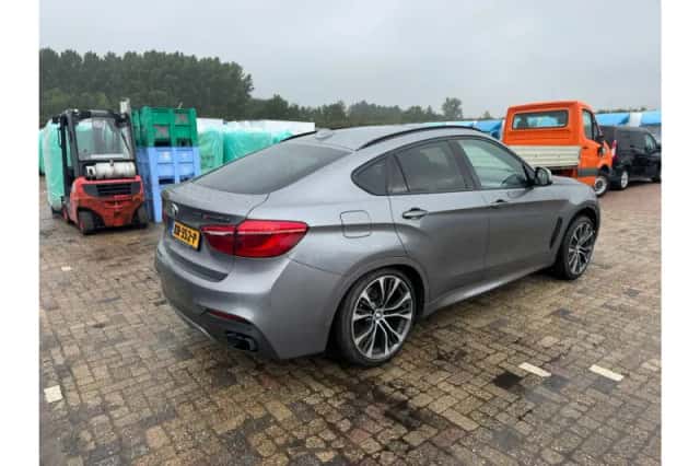 BMW X6 (2016) thumbnail 2