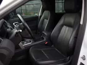 Land Rover Discovery Sport (2016) thumbnail 8