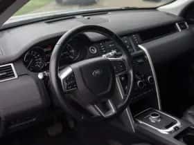 Land Rover Discovery Sport (2016) thumbnail 9