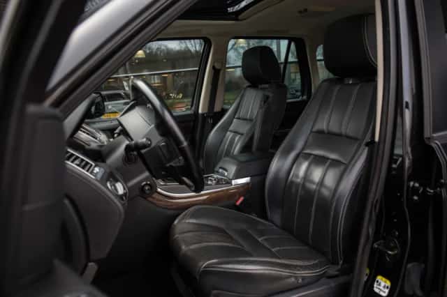 Land Rover Range Rover Sport (2010) thumbnail 6