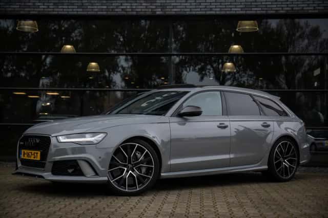 Audi RS6 (2017) thumbnail 2