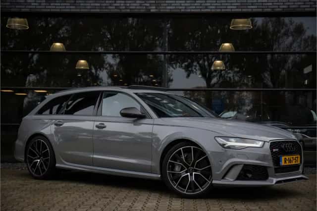 Audi RS6 (2017) thumbnail 3