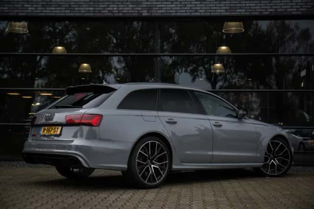 Audi RS6 (2017) thumbnail 4