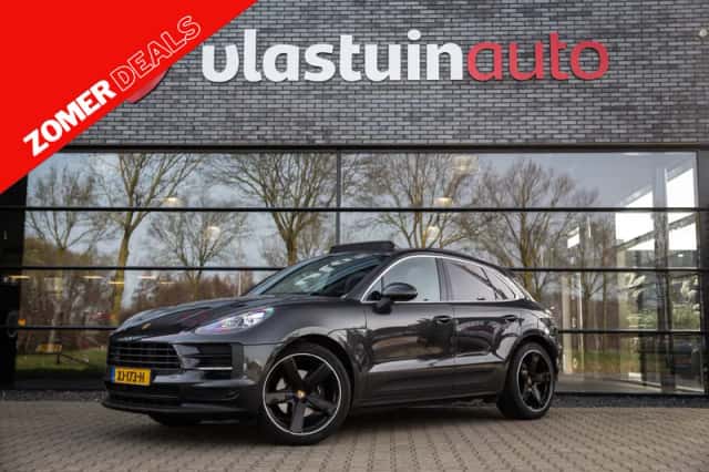 Porsche Macan (2019) thumbnail 1