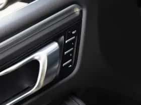 Porsche Macan (2018) thumbnail 22