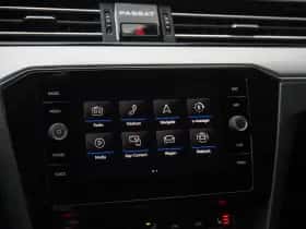 Volkswagen Passat (2019) thumbnail 12