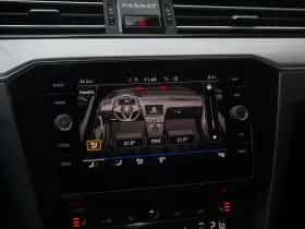 Volkswagen Passat (2019) thumbnail 16