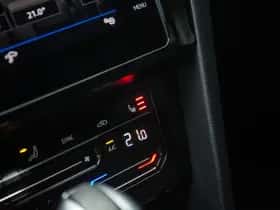 Volkswagen Passat (2019) thumbnail 19