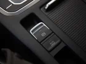 Volkswagen Passat (2019) thumbnail 23