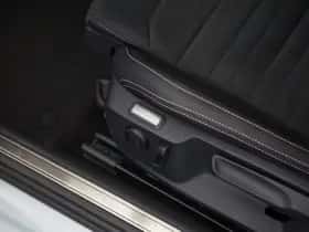 Volkswagen Passat (2019) thumbnail 24