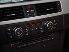 BMW 3-Serie (2010) thumbnail 17