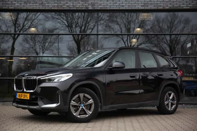BMW X1 (2023) thumbnail 2