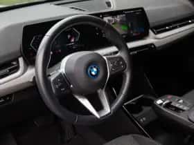 BMW X1 (2022) thumbnail 8