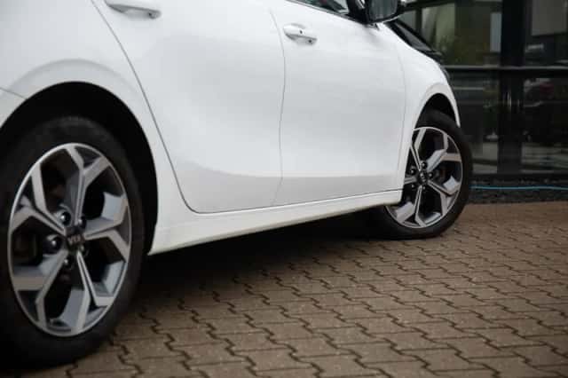 Kia Ceed Sportswagon (2021) thumbnail 5