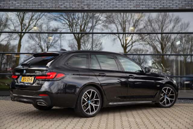 BMW 5-Serie (2022) thumbnail 2