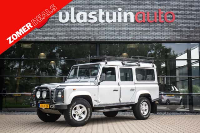 Land Rover Defender (2002) thumbnail 1