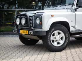Land Rover Defender (1998) thumbnail 4