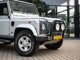 Land Rover Defender (1998) thumbnail 5