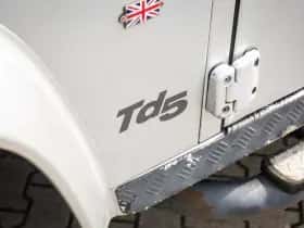Land Rover Defender (1998) thumbnail 7