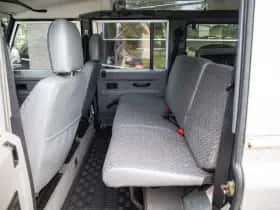 Land Rover Defender (1998) thumbnail 10