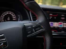 SEAT Leon (2018) thumbnail 12