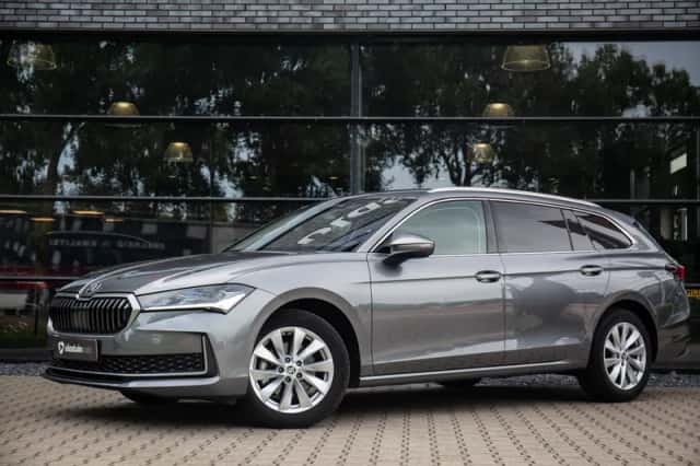 Škoda Superb (2024) thumbnail 2
