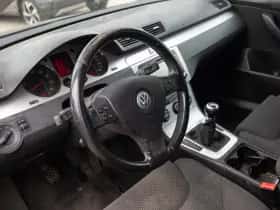 Volkswagen Passat (2007) thumbnail 2