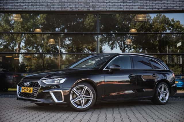 Audi A4 (2020) thumbnail 2
