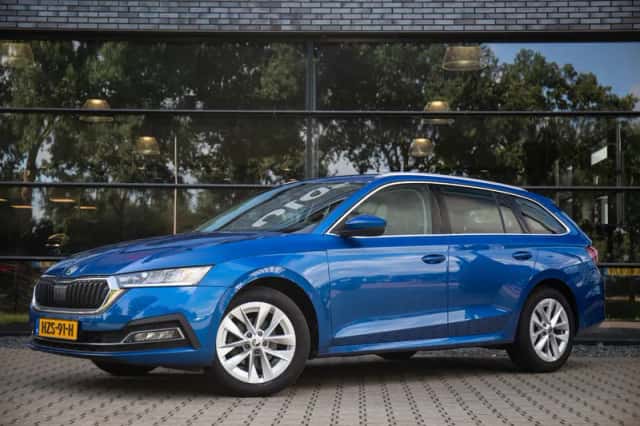 Škoda Octavia (2024) thumbnail 2