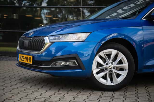 Škoda Octavia (2024) thumbnail 4