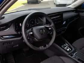 Škoda Octavia (2020) thumbnail 8