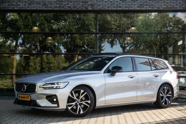 Volvo V60 (2020) thumbnail 2