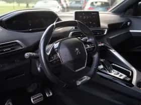 Peugeot 3008 (2016) thumbnail 4