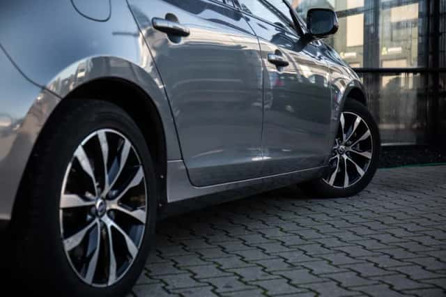 Volvo V60 (2017) thumbnail 4