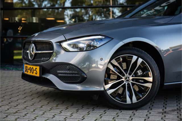 Mercedes-Benz C-Klasse (2023) thumbnail 4