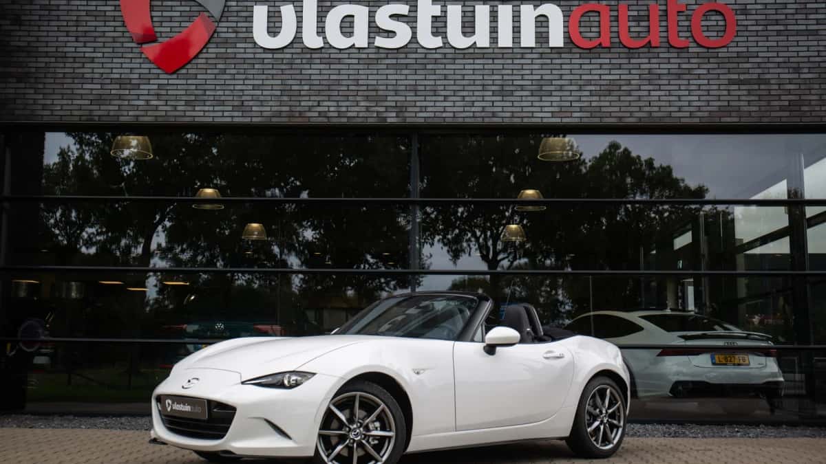 Mazda MX-5 (2021) — foto 1