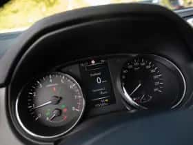 Nissan Qashqai (2017) thumbnail 10