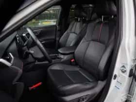 Toyota RAV4 (2021) thumbnail 3