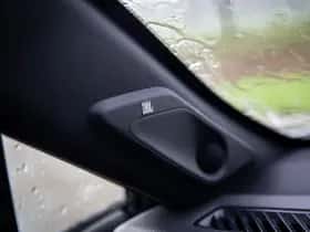 Toyota RAV4 (2021) thumbnail 23